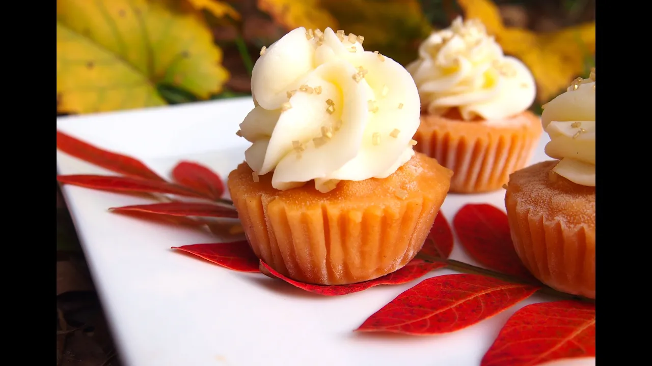 How to Bake Mini Pumpkin Pies {Recipe}