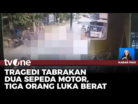 CCTV Detik-detik Dua Sepeda Motor Tabrakan, 3 orang Terluka Parah