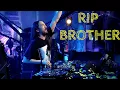 Download Lagu Steve Aoki's Tribute To Chester Bennington Live At Tomorrowland 2017