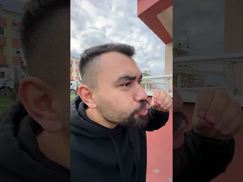 Evi soymak isterken rezil olanlar 😂 #komedi #shorts #hırsız