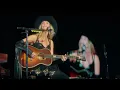 Lainey Wilson - Whiskey Colored Crayon (Live Performance)