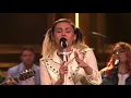 Miley Cyrus - Malibu (The Tonight Show Starring Jimmy Fallon)