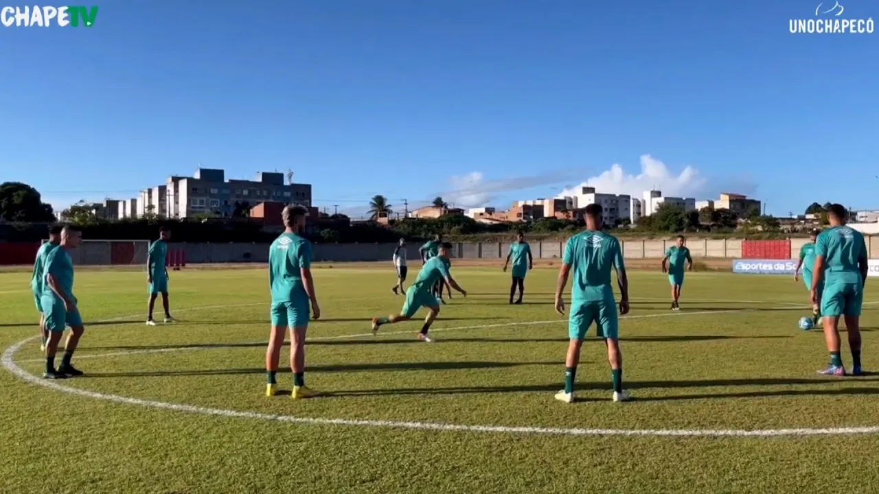 Chapecoense trabalha parte física no intervalo sem jogos na Série B