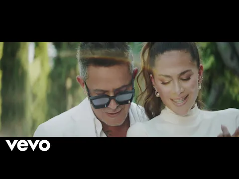 Download MP3 Greeicy, Alejandro Sanz - Lejos Conmigo (Video Oficial)