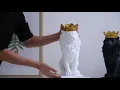 Modern White Resin Lion Statue With Crown - Sculpture Of Animal