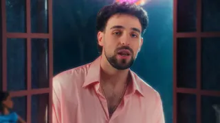 يا حبيب قلبي النانو                                 تووليت  ساينت ليفانت   نانو   حبيبي انا        دندنها