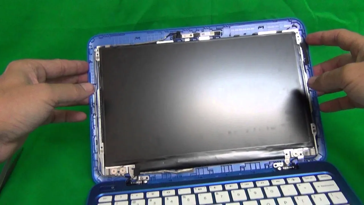 HP Stream 11 Complete Teardown | Disassembly. 