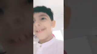 صاحبك الصغير كي يبغي يصفيلك 