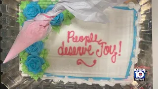 Florida Publix store s bakery refuses to write trans on cake