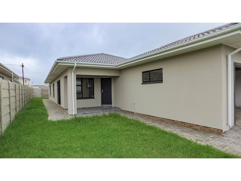 Download MP3 3 Bedroom House for sale in Eastern Cape | East London | Gonubie |