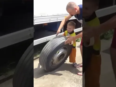 Rocky Dima e o motorista consertaram o caminhão! 🚛🔧