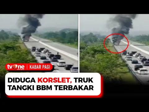 Terekam CCTV, Truk BBM Terbakar Hebat di Jalan Tol Pandaan Malang