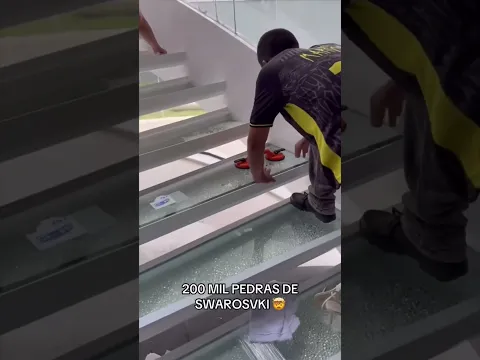 O RESULTADO da escada de swarosvki na mansão! O que acharam? 😍