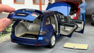 1:18 Mazda 6 wagon (GG1) 2002 model car with many moving parts [Unboxing]