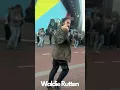 Mafklapper maakt foto’s en rent weg 😅