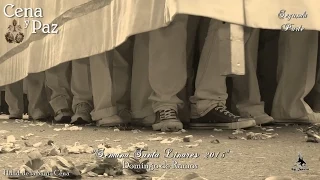 Por calle Baños, la Banda de Cabecera de la Santa Cena interpretando Unbreakable y la Banda Alfredo Martos interpretando Pasan Los Campanilleros para Ntra. Sra. de la Paz., momentazo de esta Semana Santa de Linares 2015