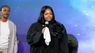 akahlulwa lutho ntokozo mbambo live at eternal glory church the plug service