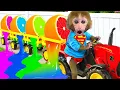 Download Lagu Bebé Mono BonBon Come Gelatina De Sandía Rica Y Juega Divertido Con El Patito - MONO BONBON ESP