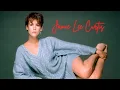 Jamie Lee Curtis s Bikini Photos Are Driving People Crazy