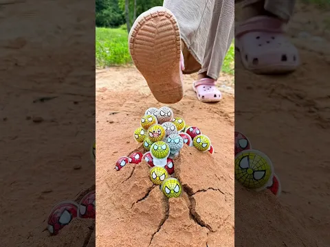 The guy shows SURVIVAL skills #survival #bushcraft #outdoors #lifehack #camping