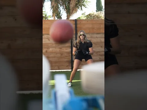 She has BETTER HANDS than NFL PLAYERS 😳