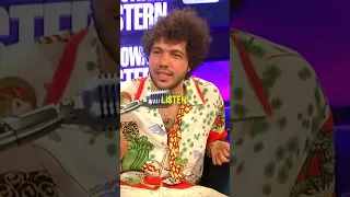 Ed Sheeran Wrote A Song WHILE Performing 