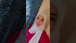 من يتقن مناجاة القلوب يلامس الإحساس بلا قتراب ومن يتقن إحتواء الروح يبقى بالروح حاضرا في عز الغياب 