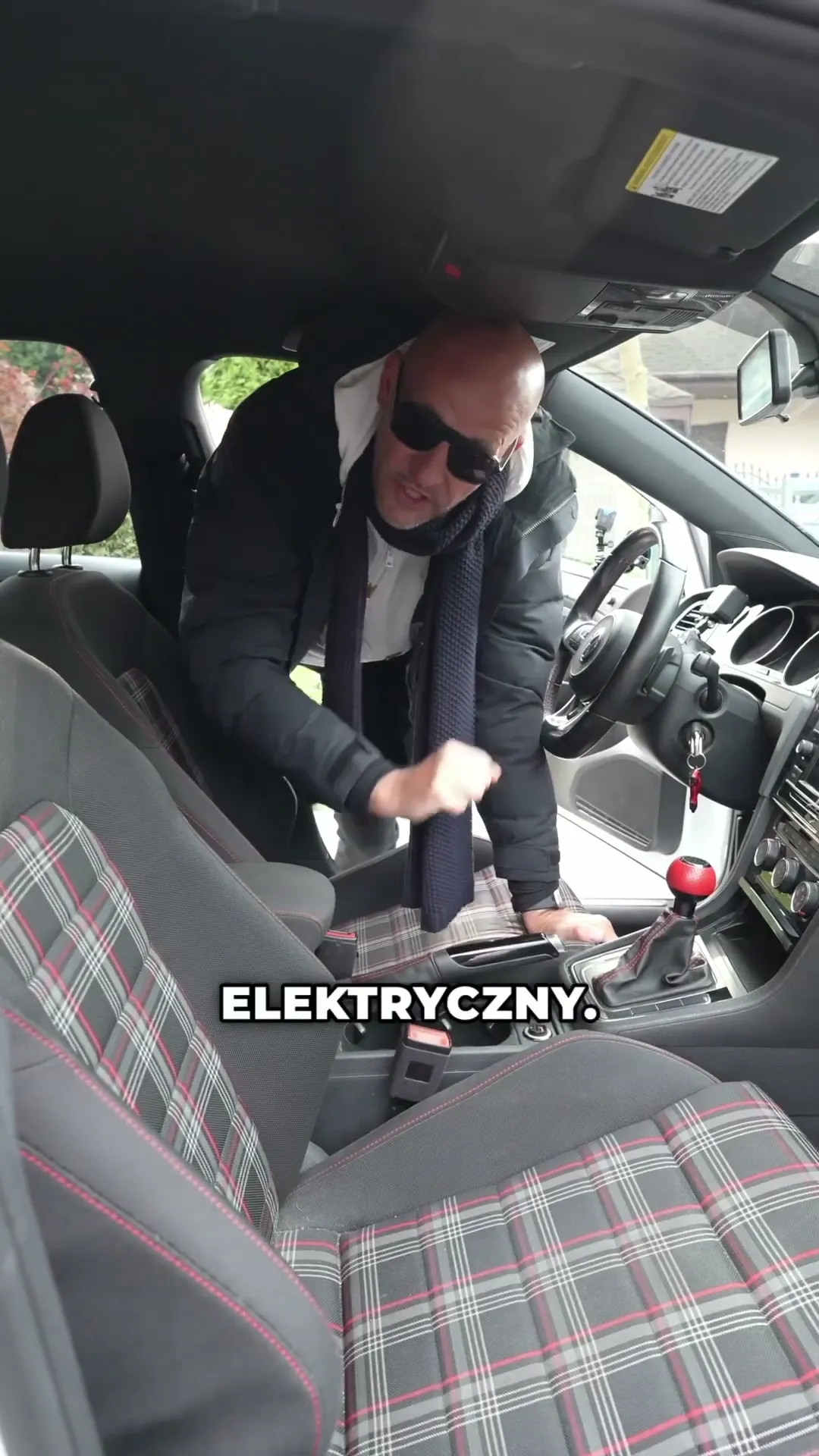 Podobno absolutny klasyk. Zgadzacie się? #vwgolfgti #golfgti #caroseria #shorts