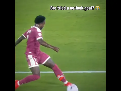 Vini tried a no-look goal?😁 #vinicius #realmadrid #madrid