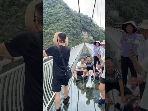The funniest and most dangerous bridge in China.