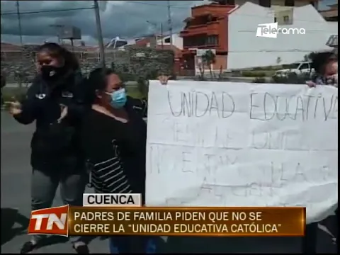 Padres de familia piden que no se cierre la Unidad Educativa Católica