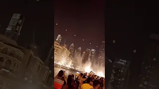 عمرو دياب يا انا يا لاء من برج خليفة دبي 