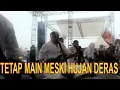 Download Lagu GILA; RHOMA IRAMA HUJAN TETAP LANJUT MAIN; RHOMA DI BREBES