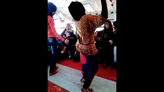 اجمد رقصه اعملك ايه حيرتنى حسن الاسمر سيب نفسك  اجمد رقصه اعملك ايه حيرتنى حسن الاسمر سيب نفسك