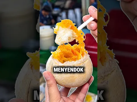 KELAPA MUDA DIBUANG BEGITU SAJA TERNYATA JADI WADAH JAJANAN TERENAK⁉️