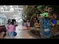 Tour of Ontario Mills Outlet 26