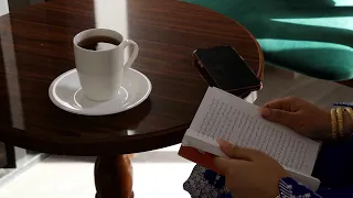 قهوه خانه ای در هرات برای زنان زمینه یادگیری و مقابله با افراط گرایی را فراهم می کند