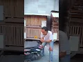 Download Lagu Tomi ketahuan ng*w* ayam sama abah jeks deni kw. Well #bodorsunda #videolucu #ngakak #humor #hiburan