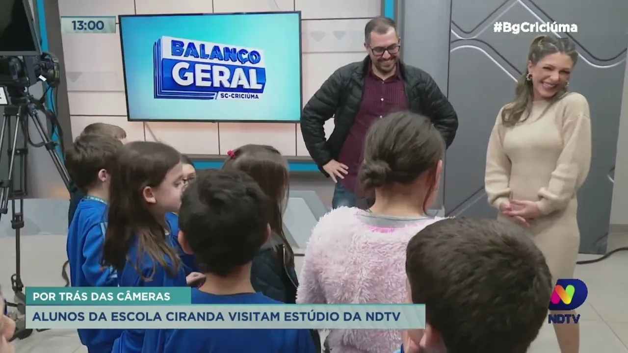 Crianças de escola Ciranda, de Criciúma, conhecem os bastidores da NDTV