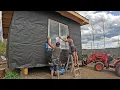 Download Lagu Burn-out bestrijden en het eenvoudige leven omarmen | Zelf een off-grid hut bouwen: eerste ramen ...