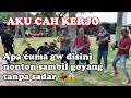 Download Lagu Auto goyang tanpa sadar kalo liat pengamen ini (pengamen alay trio wok wok) cover lagu aku cah kerjo