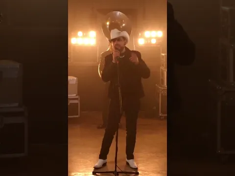 Pensé que esto iba a ser pasajero, pero para ser sincero hoy me tienes a tus pies 😍🎶#FidelRueda