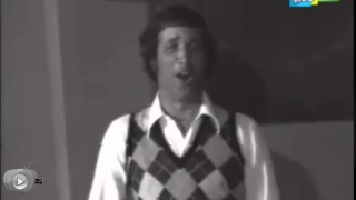 اية اللي جابك هنا لقطة من مسرحية مدرسة المشاغبين 