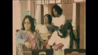 naif benci untuk mencinta official lyric video