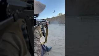 إطلاق النار ببندقية Type 56 على طريقۃ AK 47 