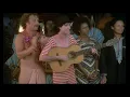 Les Bronzés - Il nous a amené le soleil...