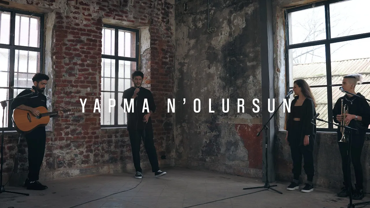 Dolu Kadehi Ters Tut - Yapma N'olursun (Akustik) Dolu Kadehi Ters Tut - Yapma N'olursun (Akustik)