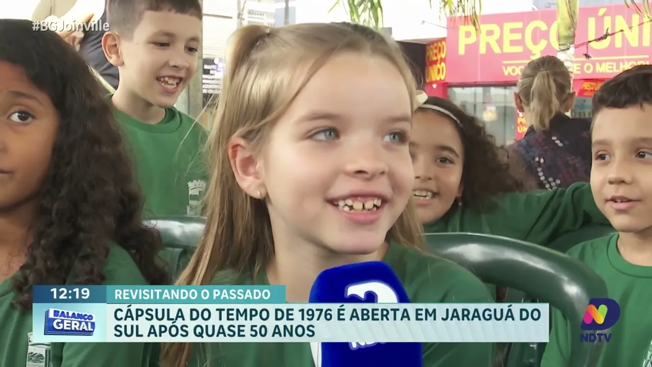 Cápsula do tempo de 1976 é aberta em Jaraguá do Sul