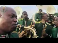 Download Lagu Faki Mère - Nani akoki ko pesa kimia \u0026 wavewawo I Maria ( Noël )