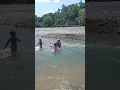 Download Lagu Mandi di sungai yg bening